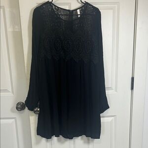 Xhilaration Black Lace Open Sleeve Dress Size Large long sleeve flowy dress